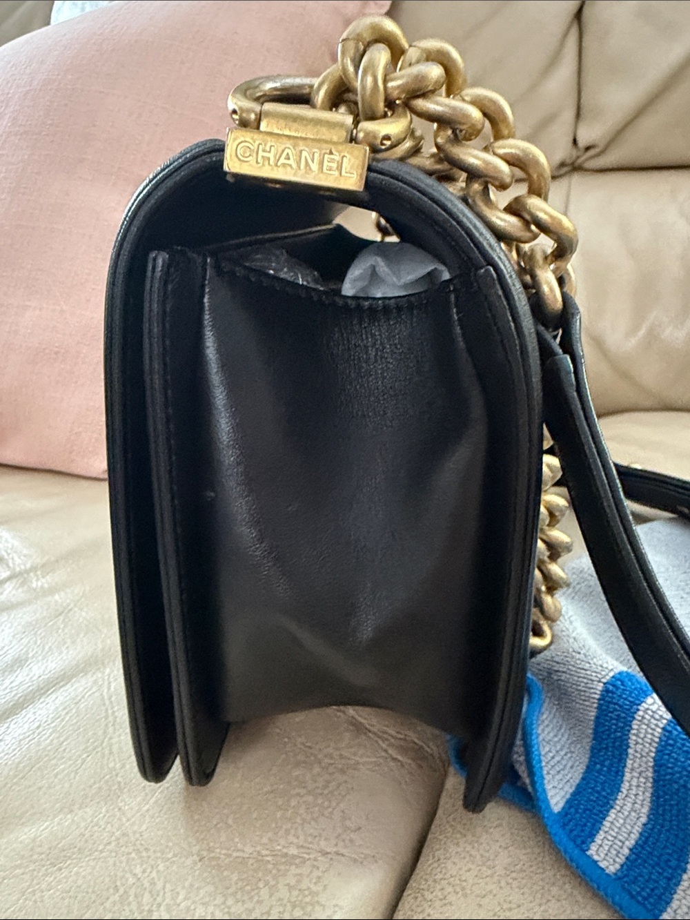 Authentic CHANEL Black Quilted Chevron Boy Bag with Gold Hardware - Picture 4 of 15